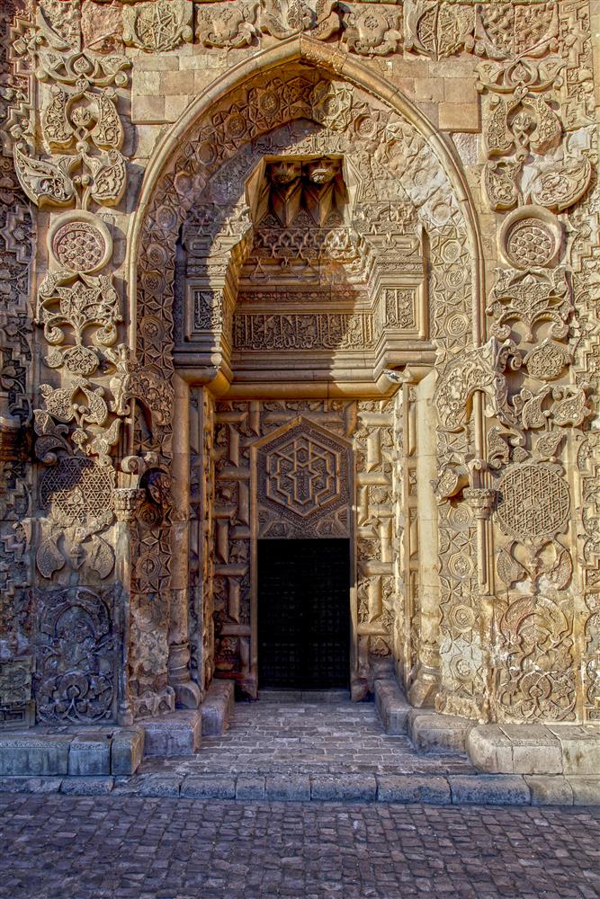 Sivas-Divriği Ulu Camii Cennet-Taç Kapısı-İl Kültür ve Turizm Müdürlüğü Arşivi-04.jpg