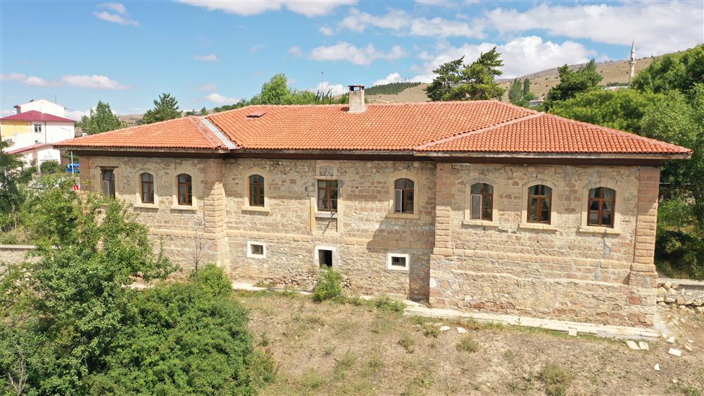 Gölova - Taş Mektep (1).JPG